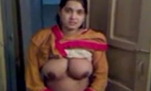 desi cute unshaded titty show to bf